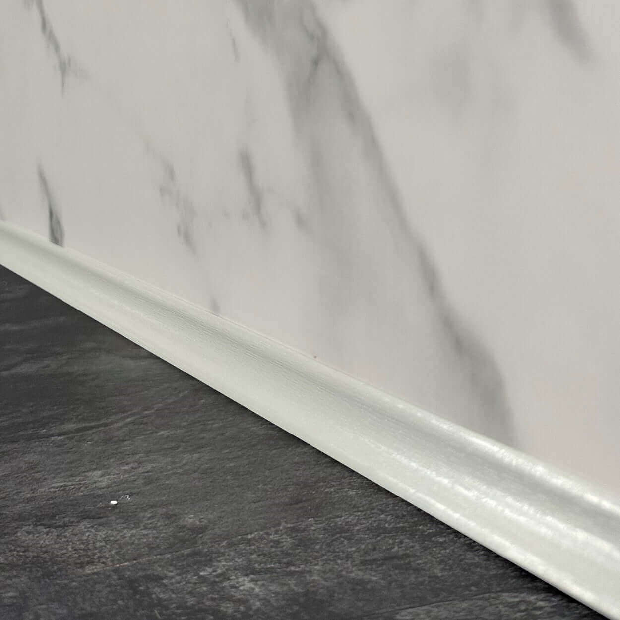18mm Grey Scotia Flooring Trim - Image 3