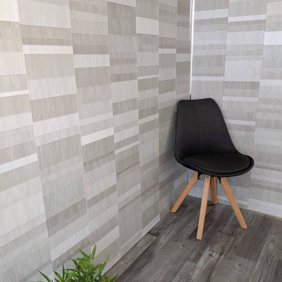 8mm Light Grey Mosaic Bathroom Wall Panel - Pack of 4 - Image 8
